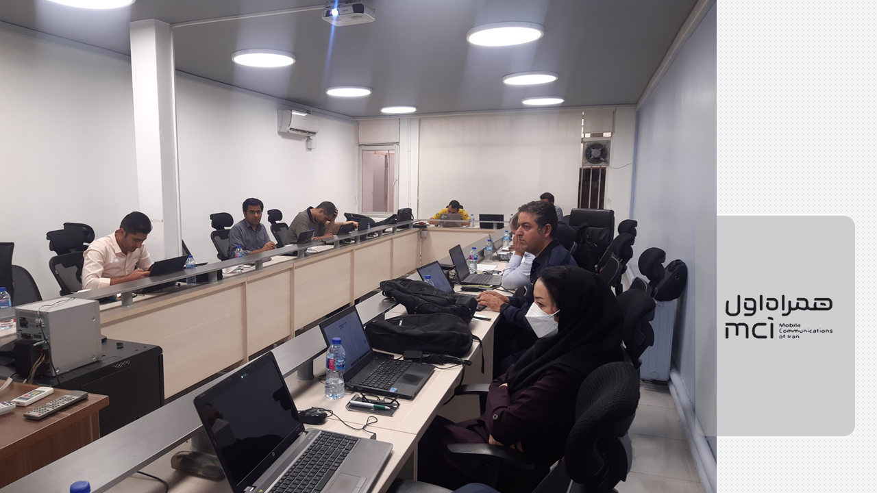 داده‌ کاوی و بینش بازار در همراه اول